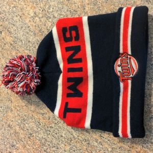 Minnesota Twins Baseball Knit Winter Hat Pom New Blue Red MN Sportswear ⚾
